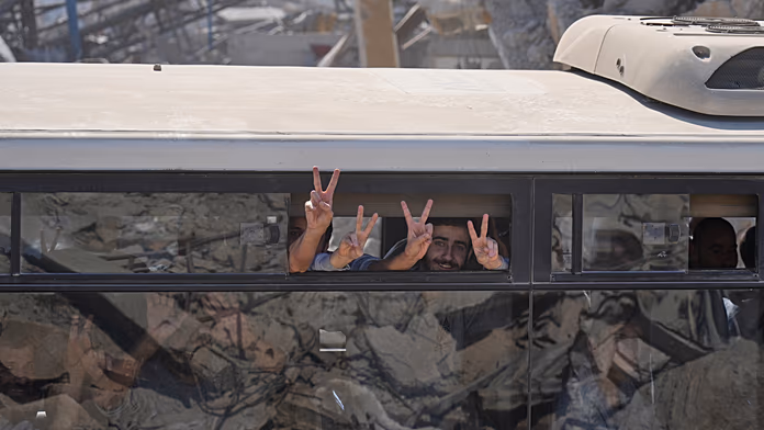 Freed Palestinian prisoners return home under Gaza ceasefire deal