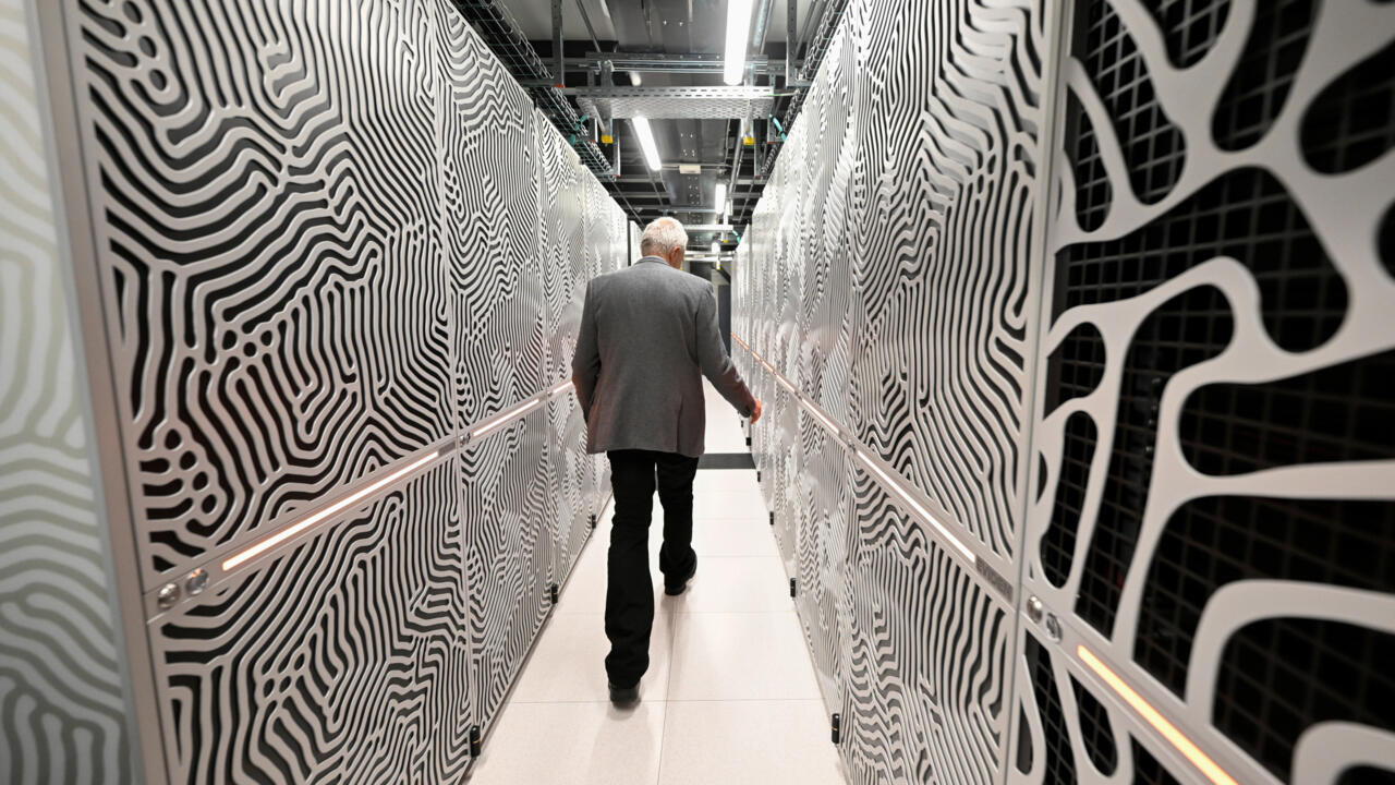 EU wants key sectors to use made-in-Europe AI