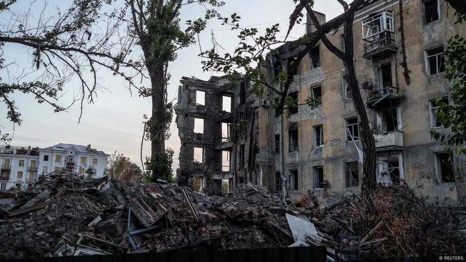 Children ordered to evacuate from frontline city – DW – 10/09/2025