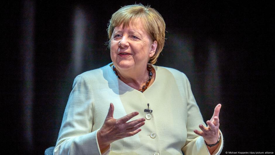 Why Merkel’s Ukraine remarks pleased Russia, angered Poland – DW – 10/08/2025