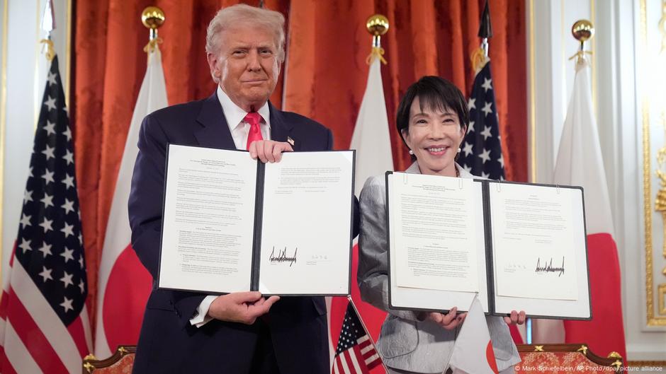 Japan PM, Trump sign rare earths and missiles deals – DW – 10/28/2025