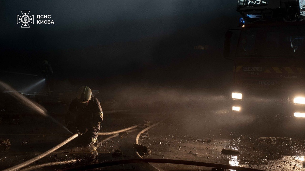 Person killed in Kyiv’s Desniansky district due to Russian attack