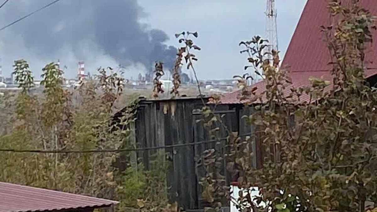 SBU drones hit Bashneft refinery 1,400 km from Ukraine – source