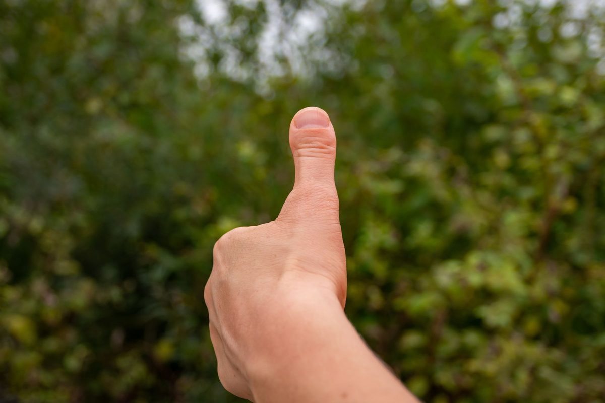 Here’s what curved nails and bulbous fingertips could mean for your health