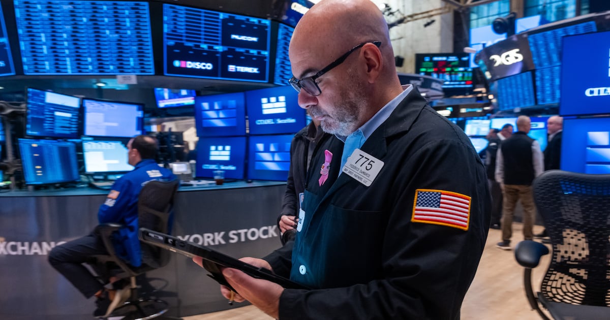 European stocks and euro inch higher as France passes test – The Irish Times