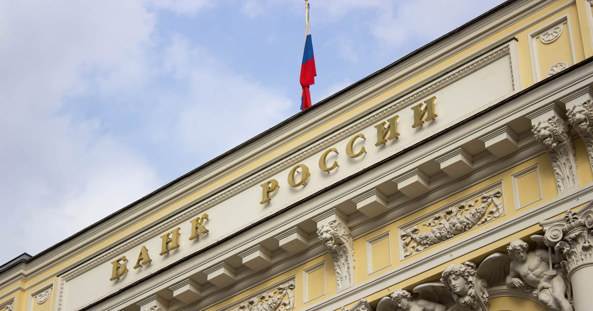 Russia’s central bank tries to prop up ailing economy with rate cut – POLITICO