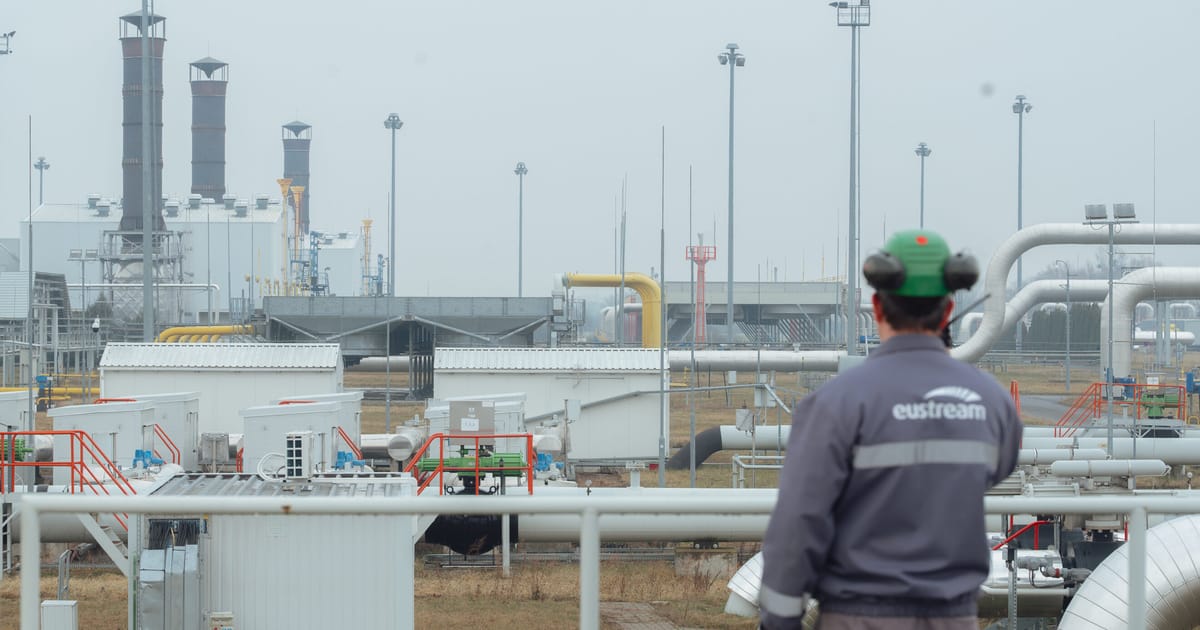 Slovakia lifts veto on latest Russia sanctions – POLITICO