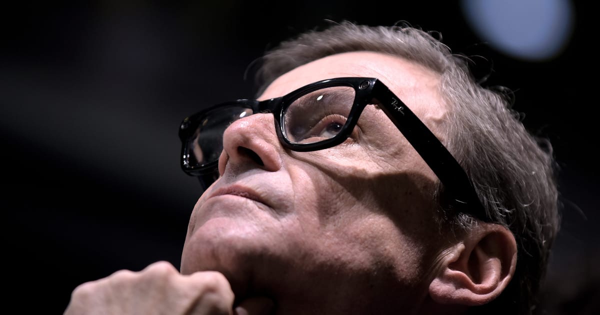 Italy’s Calenda describes viral moment he stuffed Ukraine critic in a locker – POLITICO