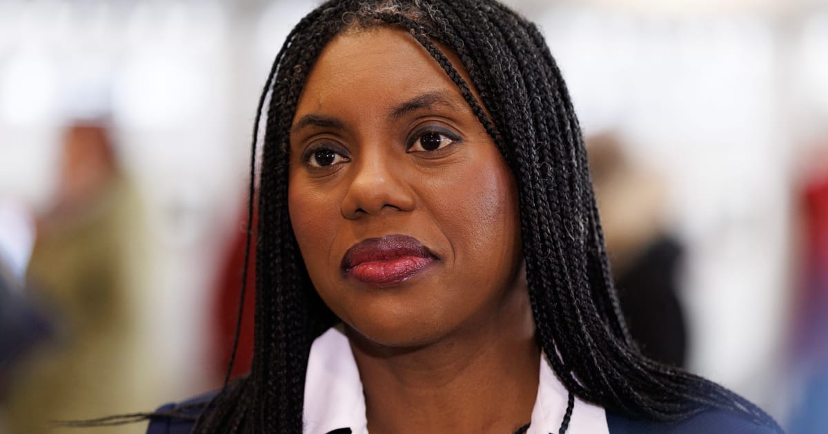 Badenoch ducks immigration chaos by tackling Starmer on sluggish economy – POLITICO