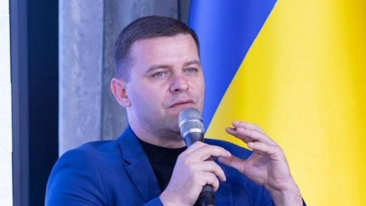 X vs. EU: Who Controls Control