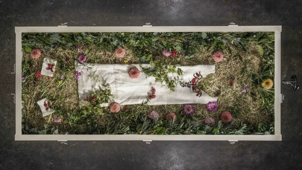 How human composting turns bodies into soil