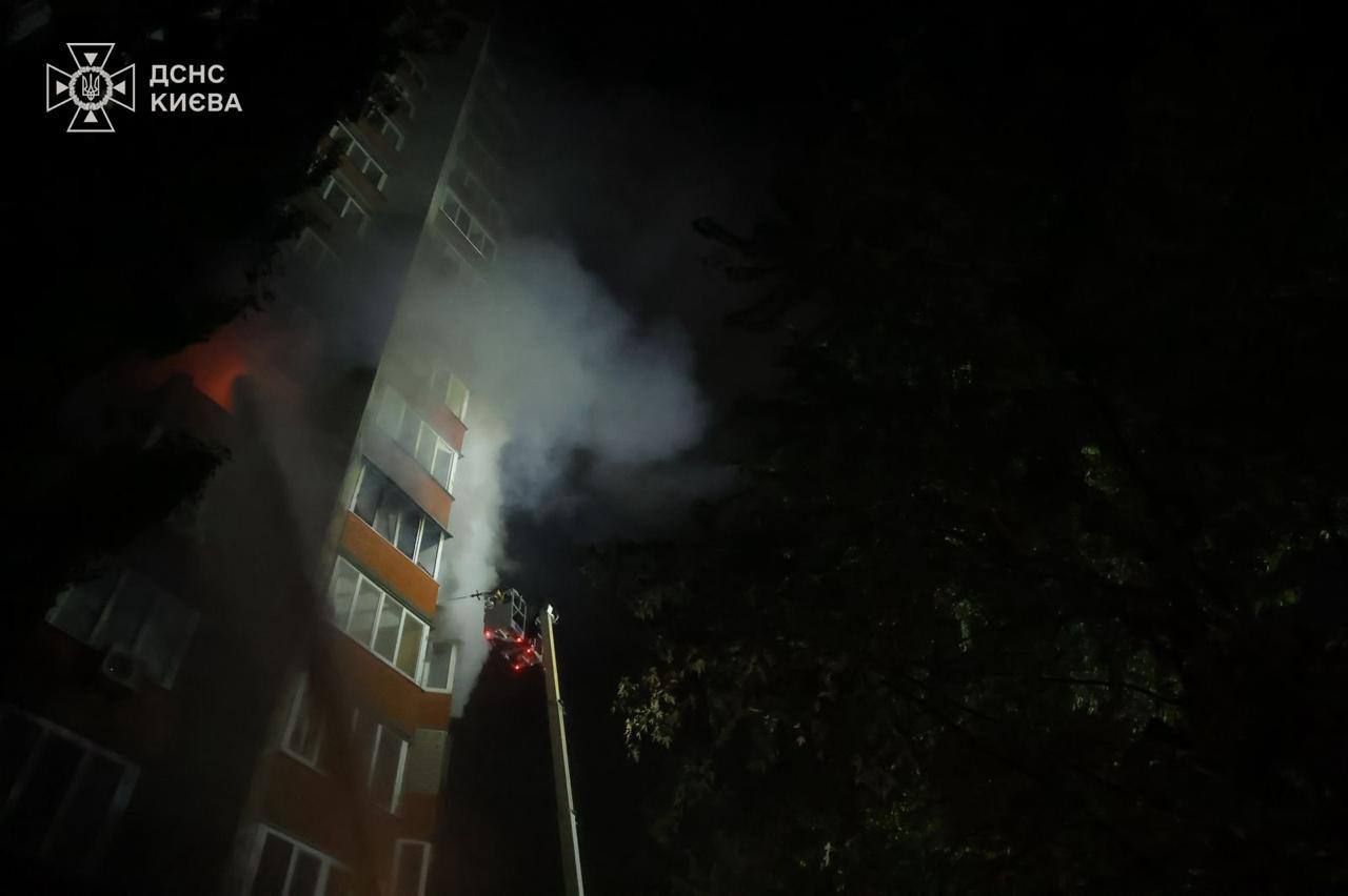 2 killed in Kyiv, 15 injured in Zaporizhzhia during mass Russian overnight attack