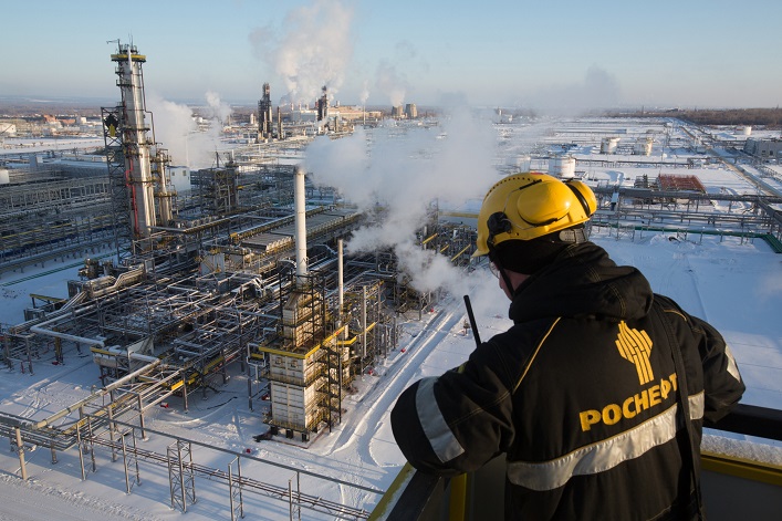 Russian refineries are not expected to recover from Ukrainian attacks at least until mid-2026.