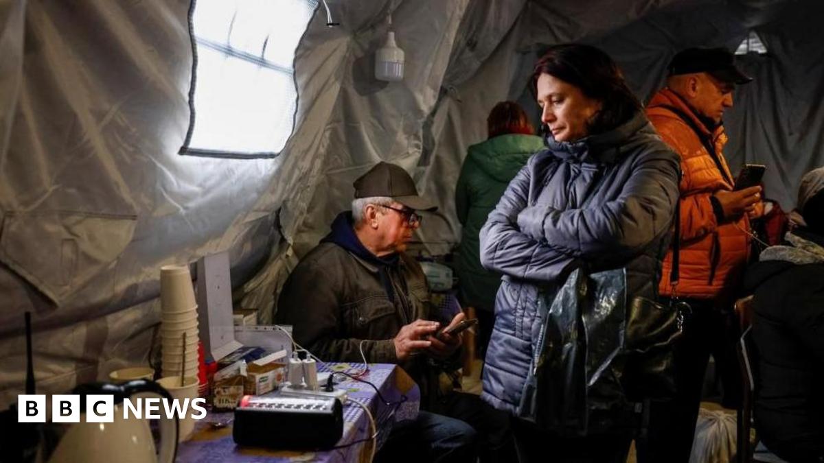 Ukraine: Chernihiv in total blackout after ‘massive’ Russian assault
