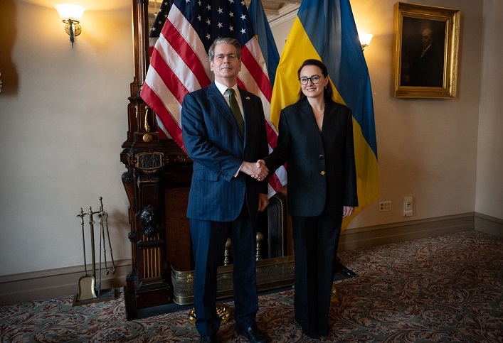 US Treasury Secretary gives assurance that the US is prepared to increase pressure on Russia.