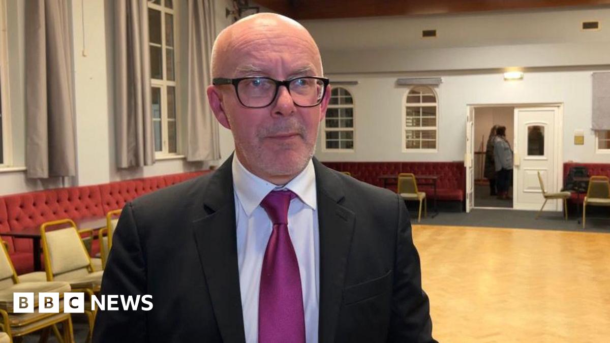 Warwick MP calls council’s removal of Ukrainian flag ‘deeply troubling’