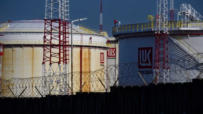 Lukoil unveils plans to sell its international assets