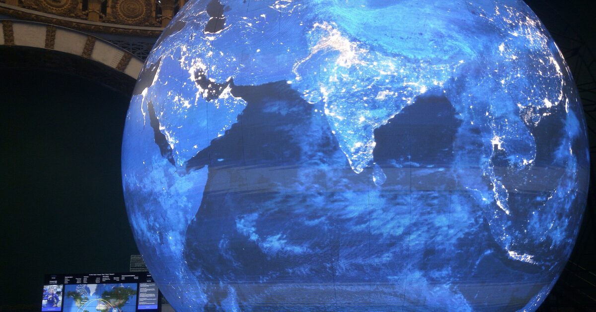 International Politics Has Become Theater to Mask Domestic Weakness — Russia in Global Affairs