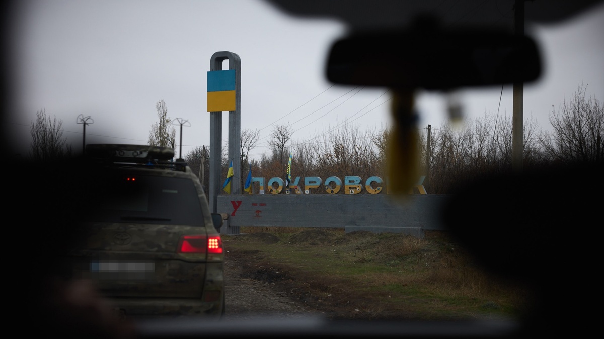 People of Ukraine should answer question about territories of Donetsk region