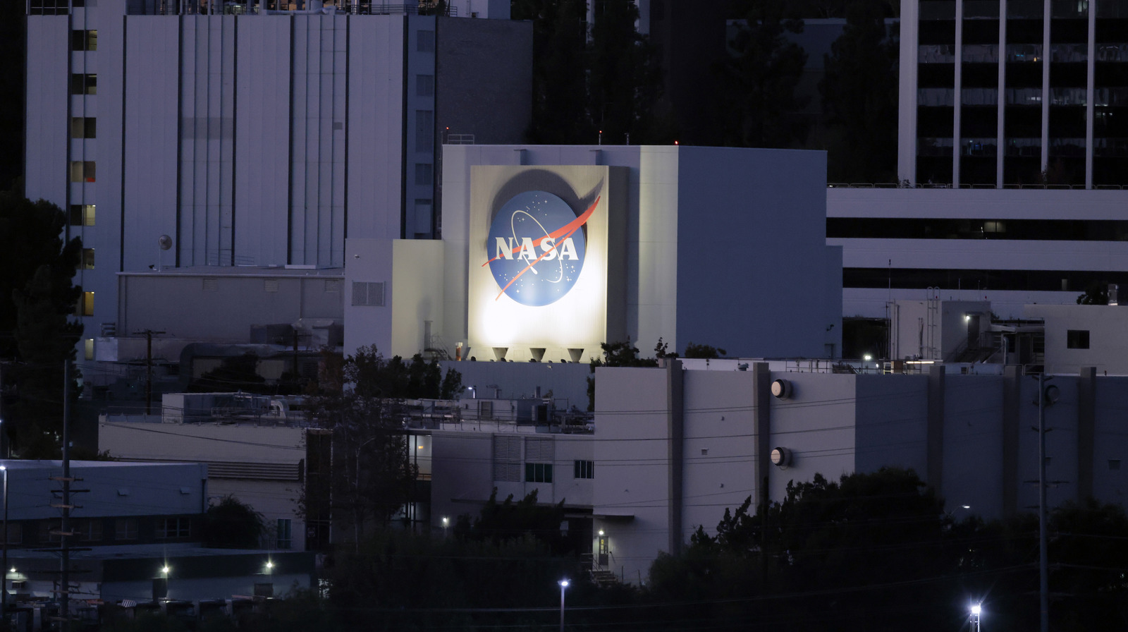 NASA’s Jet Propulsion Lab Is Laying Off Over 500 Employees