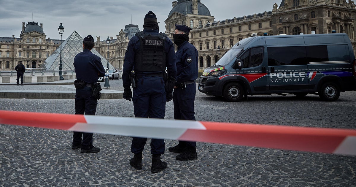 Prosecutor says no sign yet of jewels taken in Louvre robbery, as 2 suspects are charged