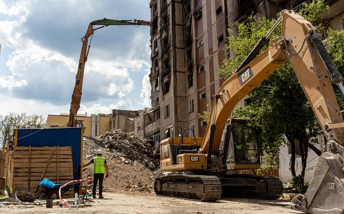 Under the EIB’s €150M program, more than 300 Ukrainian communities have submitted 677 applications for recovery project financing.