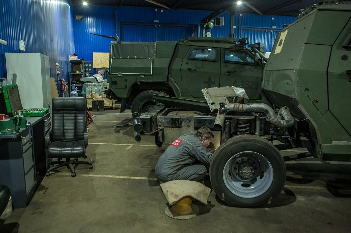 Military aid deliveries to Ukraine fell by over 40% over the summer, yet the country remains a key market for defense industry investment.