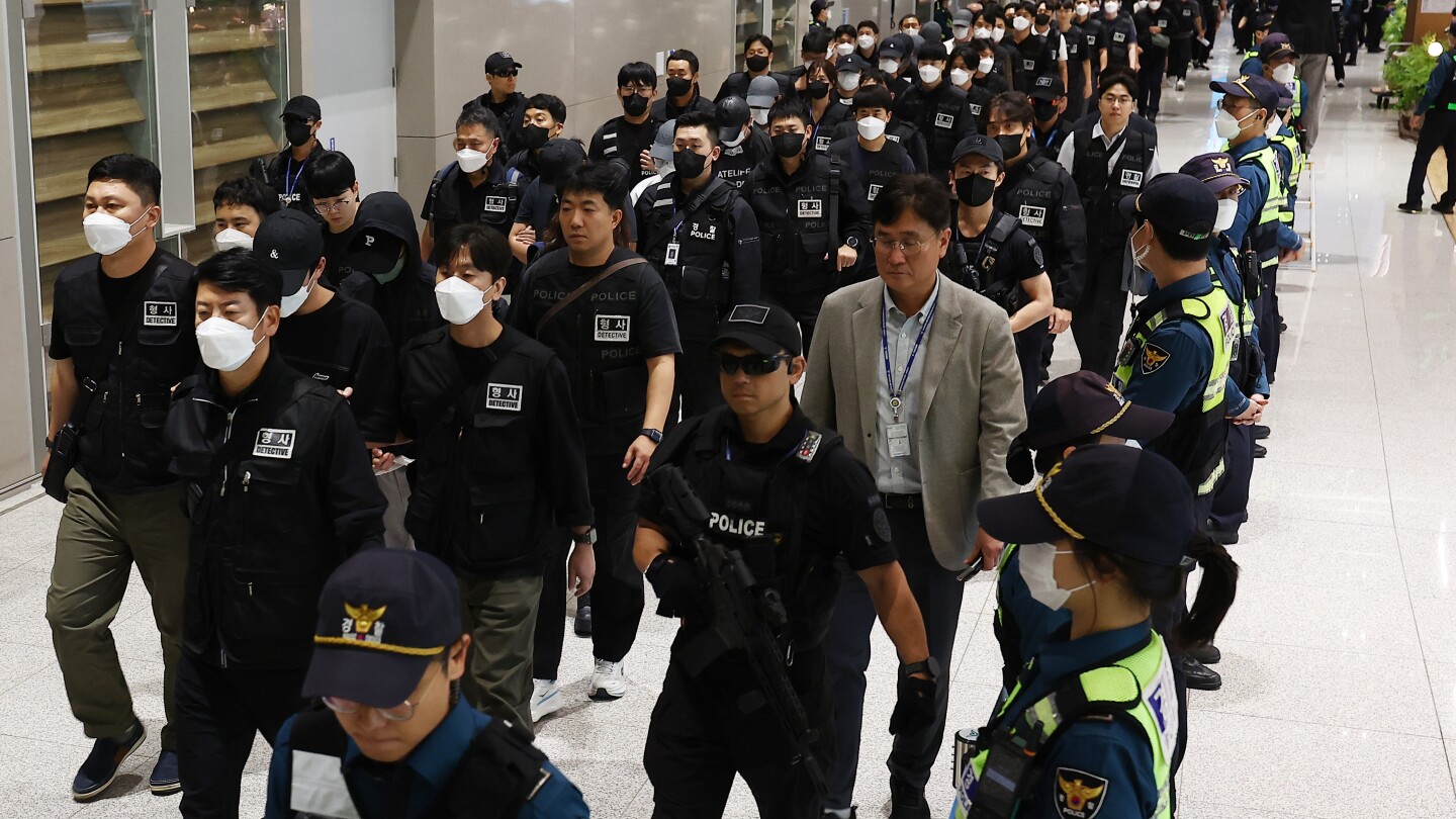 Koreans allegedly involved in Cambodia online scams to face probes at home