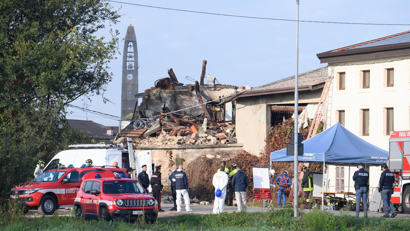 3 Italian carabinieri killed in apparently deliberate farmhouse explosion