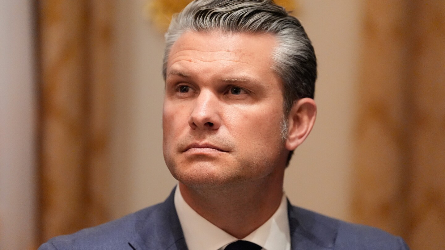 Trump administration live updates: Hegseth changes how Pentagon officials communicate with Congress