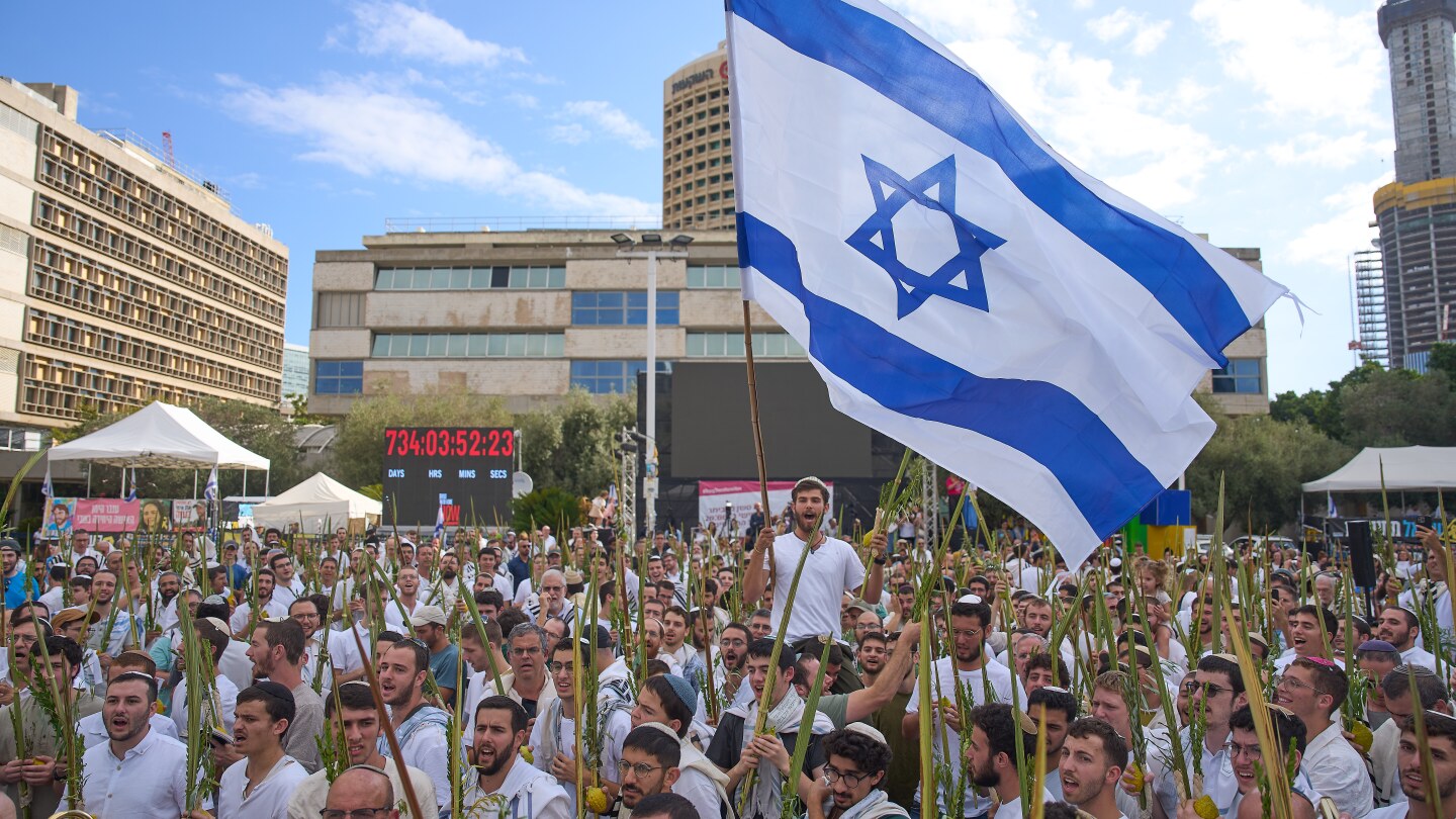 Ceasefire between Israel and Hamas takes effect in Gaza, Israeli military says