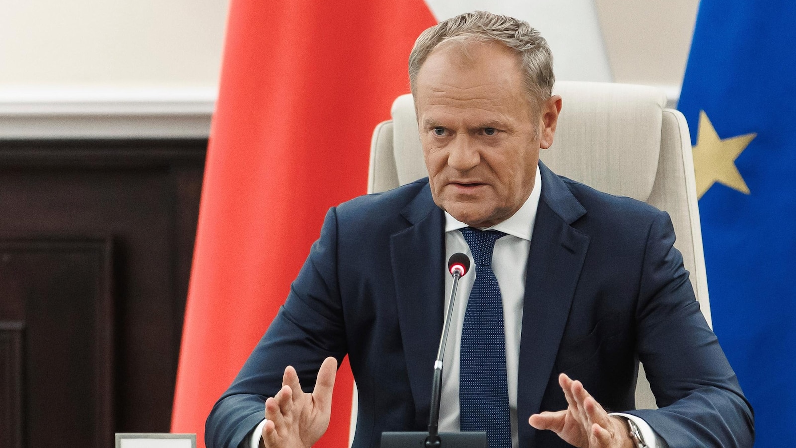 Polish authorities detain 8 in suspected sabotage plot, says Tusk