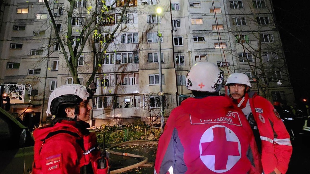 Ukrainian Red Cross assisting at five locations in Kyiv following Russian attacks