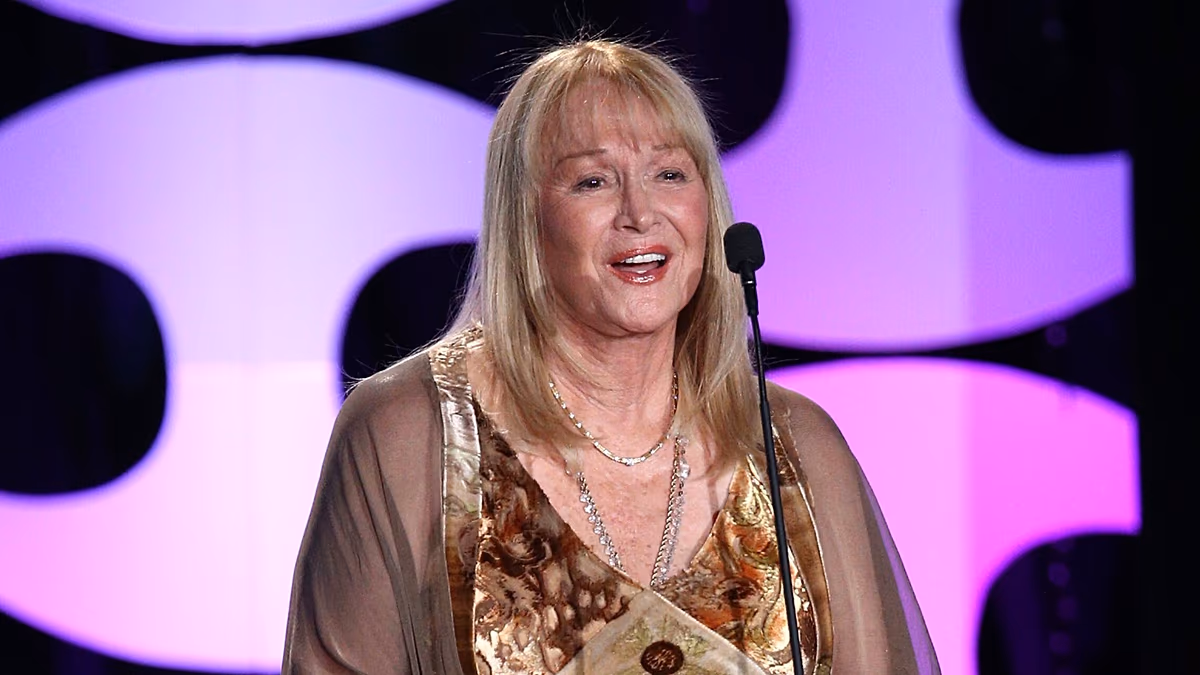 Diane Ladd, Oscar nominated actress and mother of Laura Dern, dies aged 89