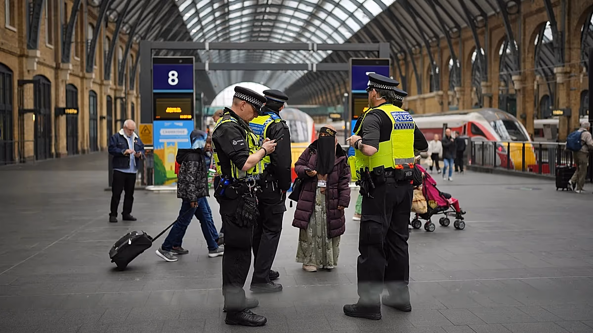 UK police charge man with attempted murder after injuring 11 in train stabbing