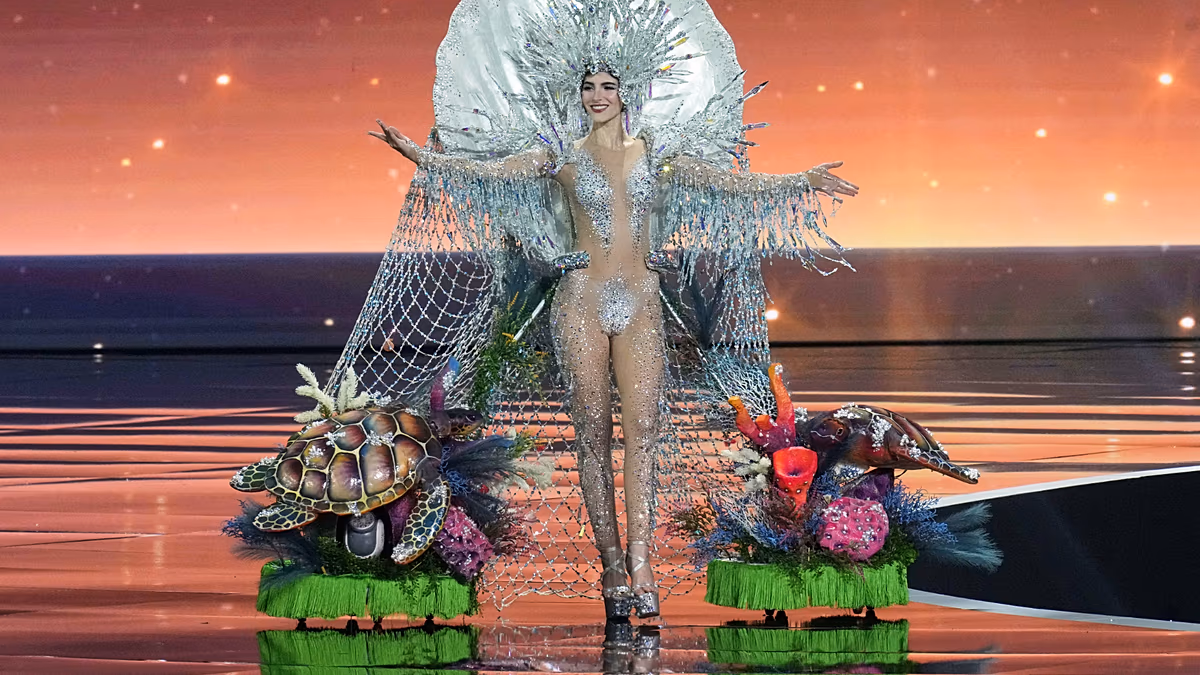 Video. Miss Universe contestants showcase national costumes on stage