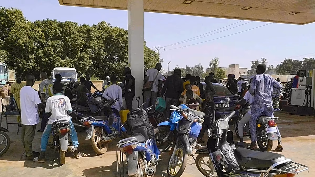 Mali’s junta suspends French TV channels over alleged false reports about fuel blockade