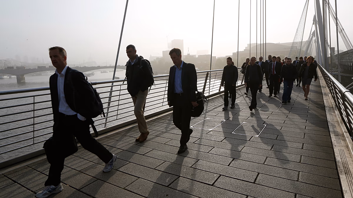 Migration tide turns as rich countries see slowdown and shifting flows