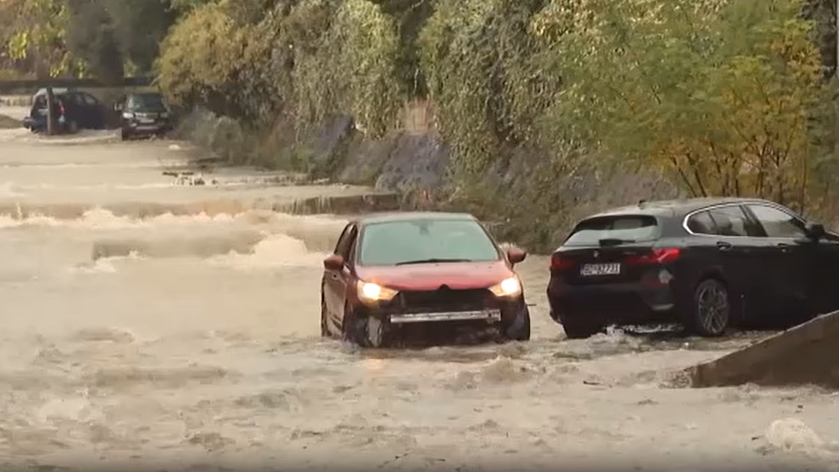 Video. Flooding in Montenegro sweeps cars away after heavy rains
