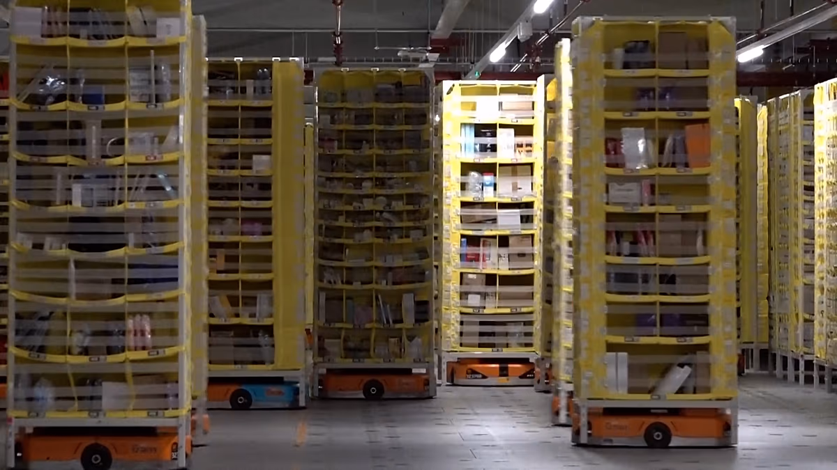Video. 2,000 robots employed at Amazon’s Bolton warehouse for Christmas