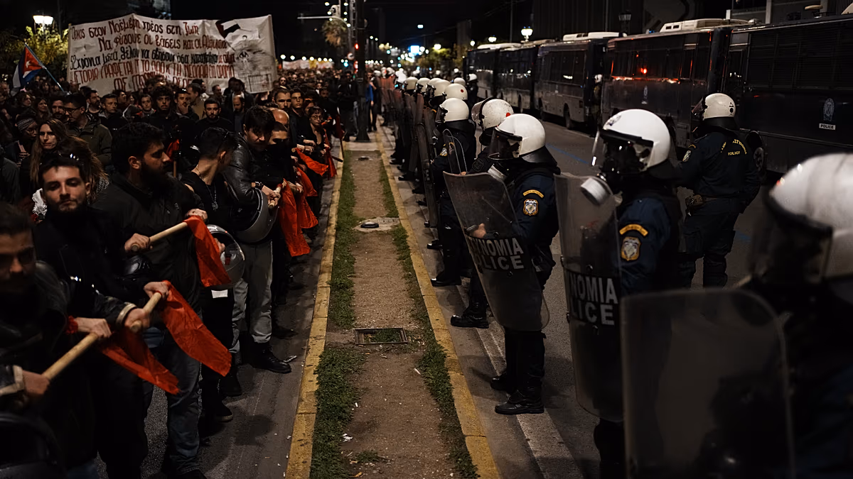 Video. Over 10,000 march in Athens to mark the anniversary of the 1973 student uprising
