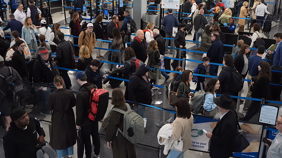 Video. Flight cancellations surge across US amid government shutdown