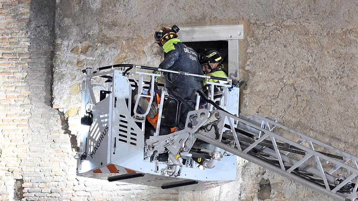 Worker dies in Rome after rescue from partially collapsed medieval tower