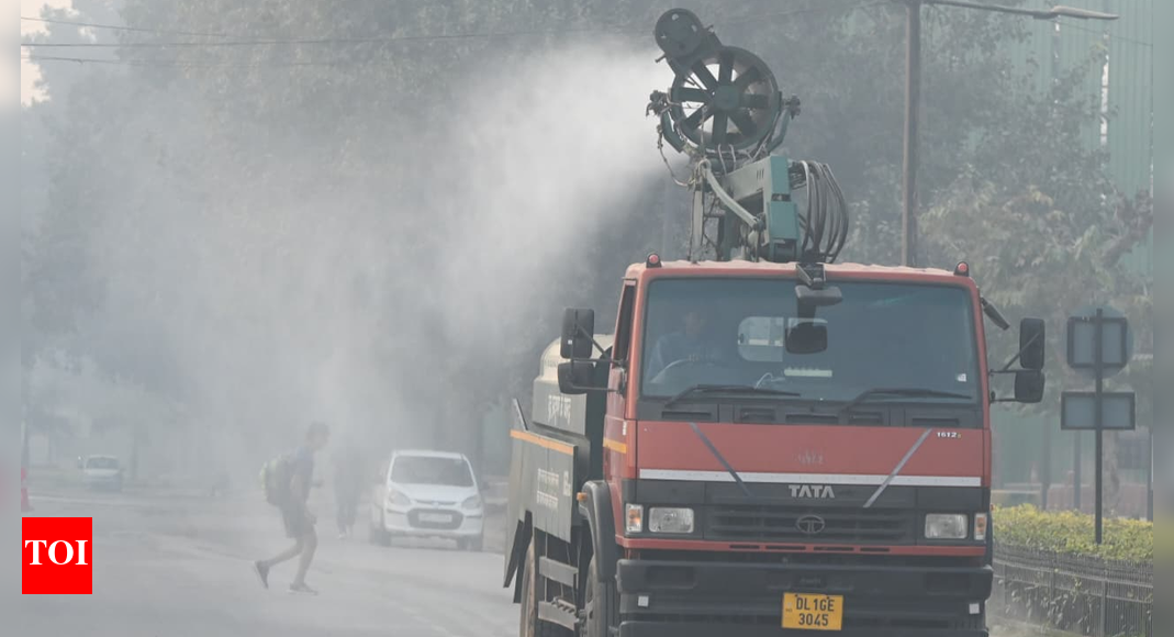 Delhi AQI close to ‘severe’, 2nd worst air day of season | India News