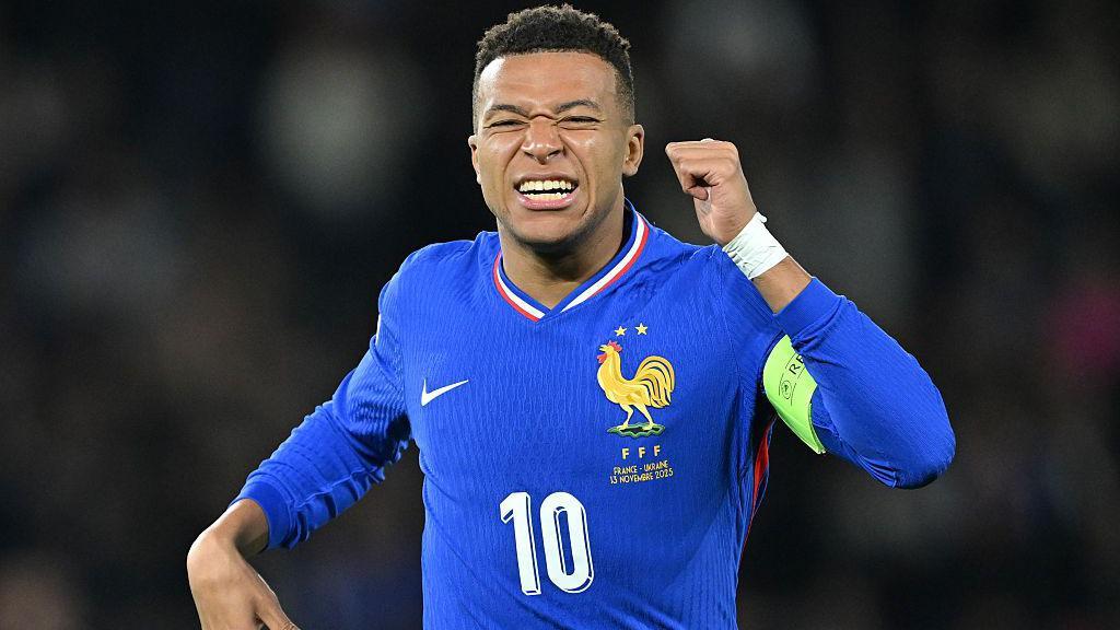 France see off Ukraine to clinch World Cup place