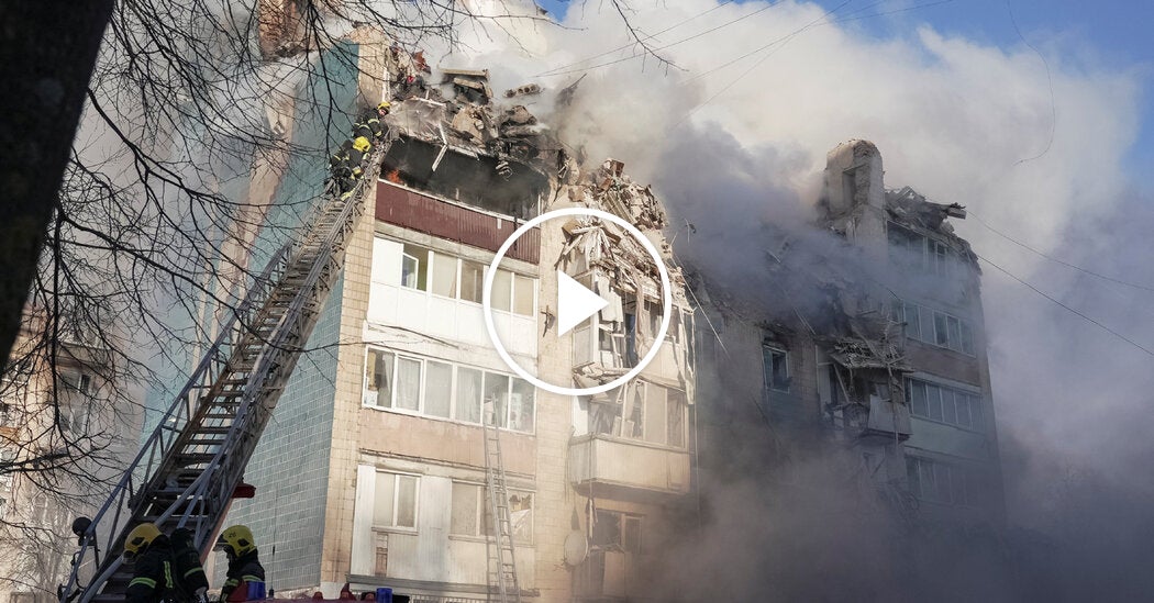 Russian Strikes in Ukraine Kill More Than Two Dozen People