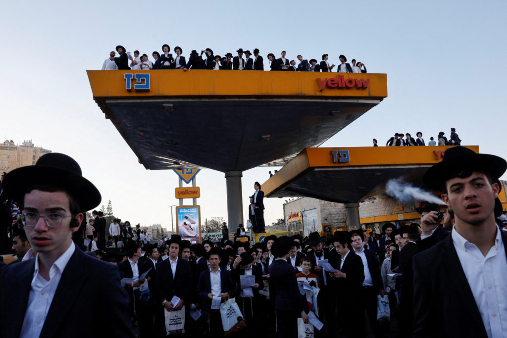 Tens of thousands of ultra-Orthodox Jews protest Israeli military draft in Jerusalem