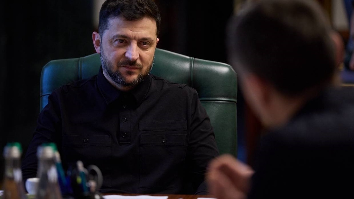 Zelenskyy instructs PM to conduct audit of defense sector, ARMA, State Property Fund