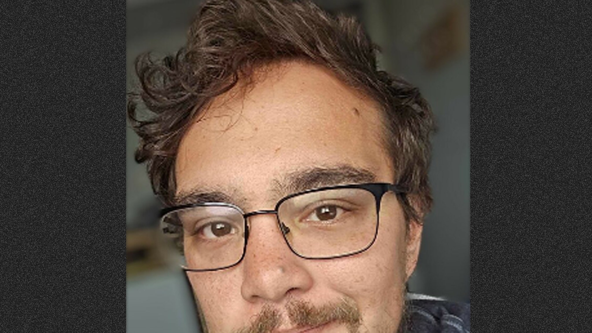 34-Year-Old Man Fatally Attacked by Two Polar Bears After Assuring Family it Was Safe to Take Photographs