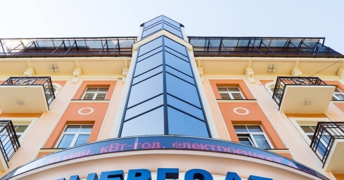 Zelenskyy Vows Energy Sector Overhaul, Signs Gas Deal With Greece